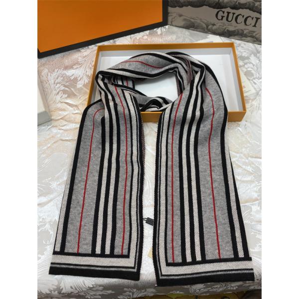 BURBERRY バーバリー コピー 注目配色 温かさ重視 グリーン チェック マフラー 冬アクセント