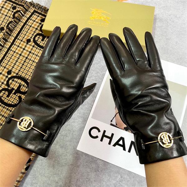 上質仕立て ブラック レザー グローブ なめらか手触り 大人 BURBERRY バーバリー 偽物