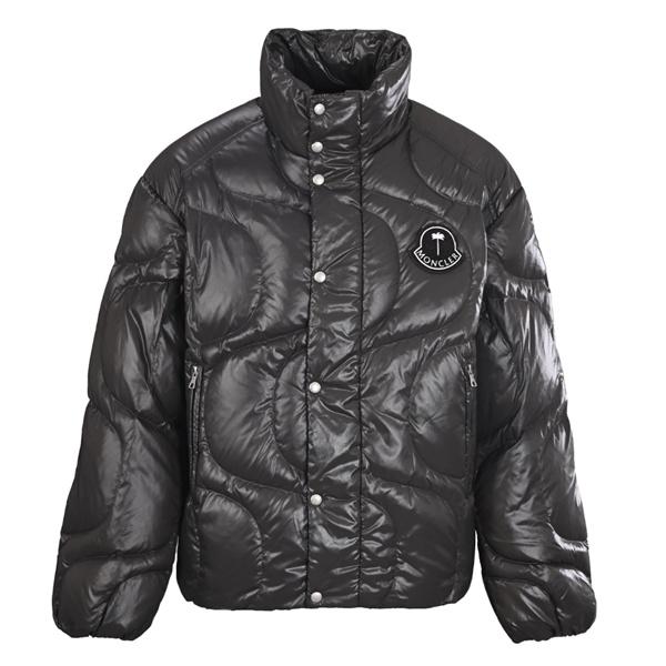  MONCLER モンクレール 偽物 機能 ブラック ショート ダウンジャケット 冬向けアウター