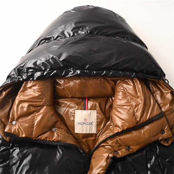 プレミアム ブラック フード ダウンジャケット 2026冬定番 MONCLER モンクレール 偽物