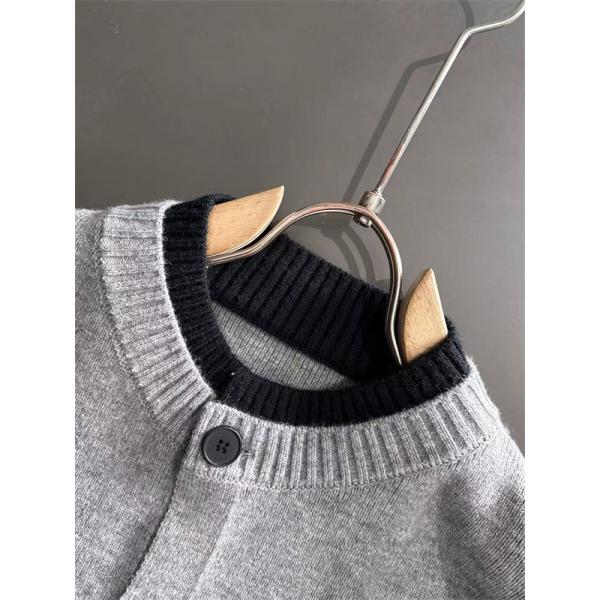 本格派 ニットカーディガン クラシックデザイン 定番 MONCLER モンクレール コピー