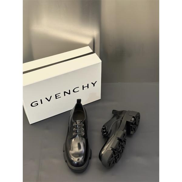 履き心地2026人気♥ ジバンシー ブーツコピーGIVENCHY秋冬ファッション☆