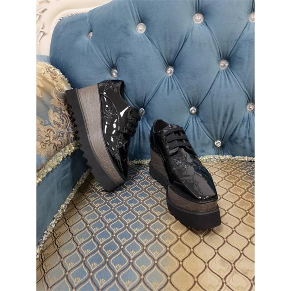  2026新作 STELLA McCARTNEY ステラマッカートニー コピー 厚底シューズ ブラック 光沢感 高級感