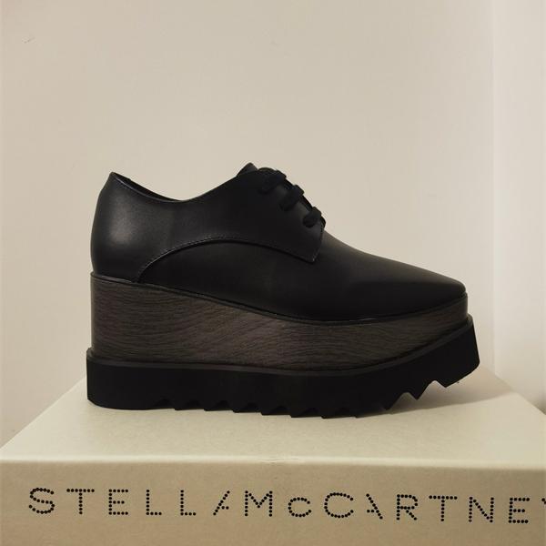 2026新作 ブラック STELLA McCARTNEY ステラマッカートニー コピー 厚底シューズ シンプル 洗練