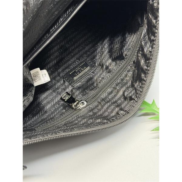 PRADA プラダ コピー 2026新作 コンパクト 便利な クロスボディバッグ ブラック 超特価