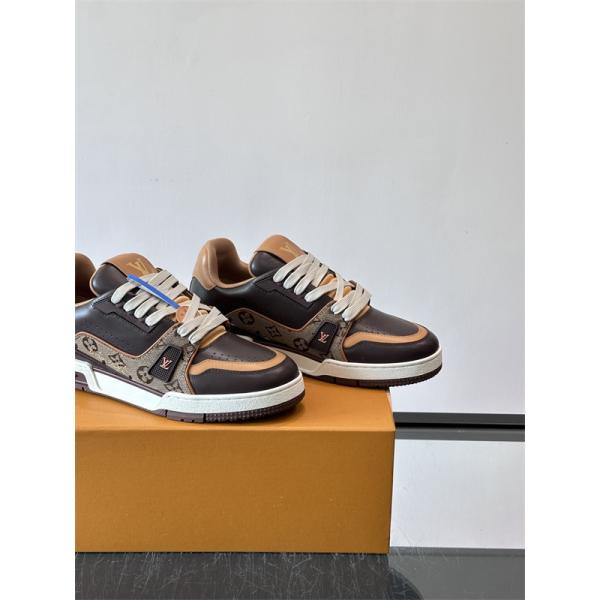louis vuitton trainer sneaker lowルイヴィトンスニーカーコピー履き心地人気ランキング希少品