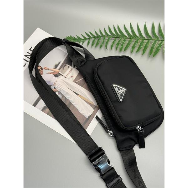 2026新作 人気爆発 上品な PRADA プラダ コピー ウエストバッグ ブラック 新登場