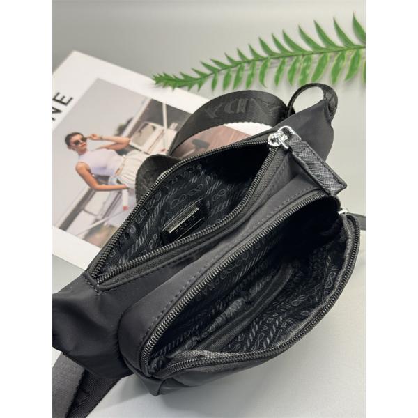 2026新作 人気爆発 上品な PRADA プラダ コピー ウエストバッグ ブラック 新登場