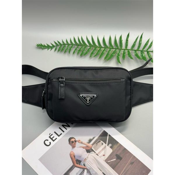 PRADA プラダ コピー コンパクト おしゃれな ウエストポーチ ブラック 人気商品