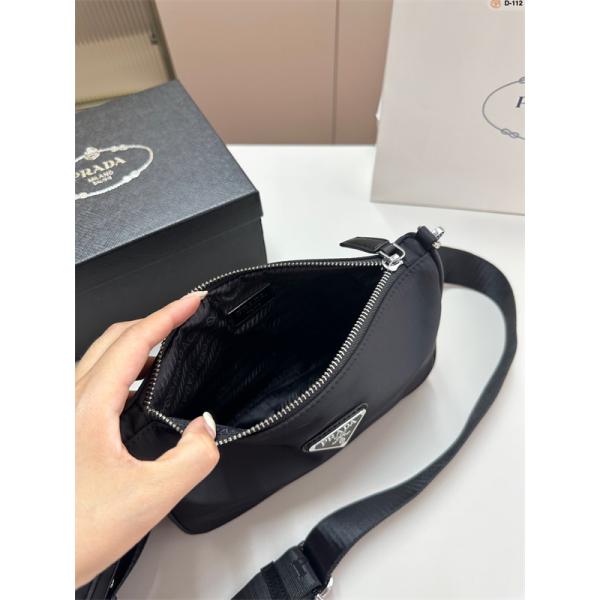 おすすめ 上品な PRADA プラダ コピー クロスボディバッグ メンズ ブラック 高評価