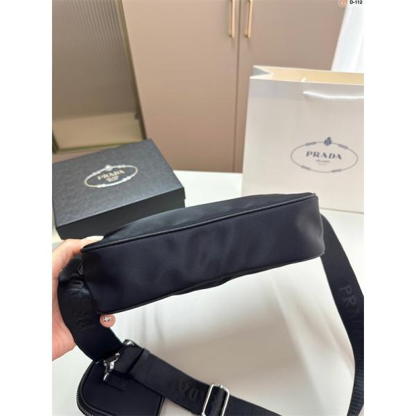 おすすめ 上品な PRADA プラダ コピー クロスボディバッグ メンズ ブラック 高評価
