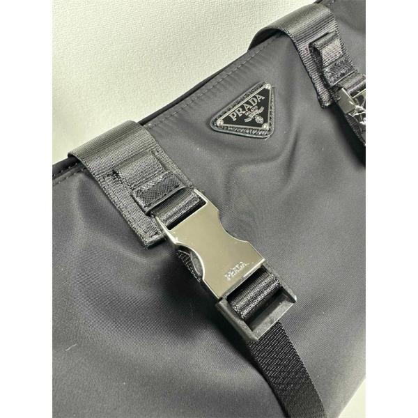 スタイリッシュ 高級感 溢れる トートバッグ レディース ブラック 人気 PRADA プラダ コピー 