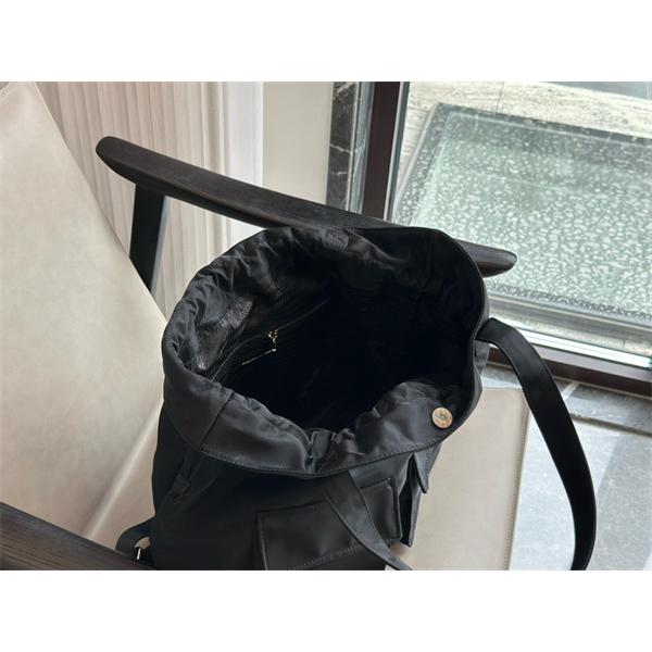 高級感 溢れる ドローストリング トートバッグ ブラック 新作 PRADA プラダ コピー