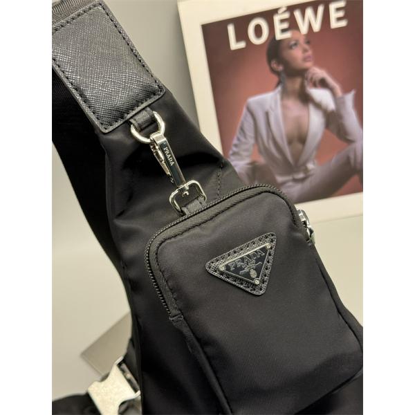 スタイリッシュ 快適な PRADA プラダ コピー スリングバッグ メンズ ブラック 人気急上昇