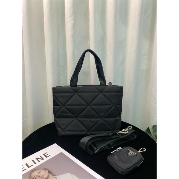 シンプル 上品な PRADA プラダ コピー キルティング トートバッグ ブラック ベストセラー
