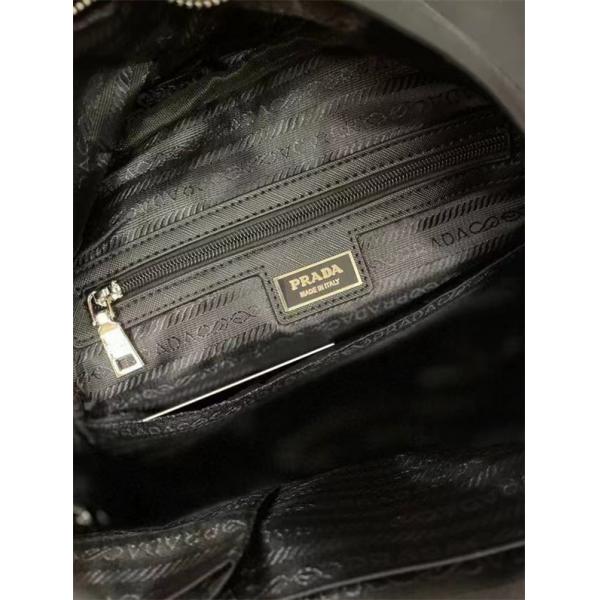 PRADA プラダ コピー プレミアム シンプルな バックパック メンズ ブラック 限定モデル