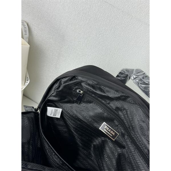 2026新作 入手困難 シンプル 実用的な PRADA プラダ コピー デイパック ブラック 高評価