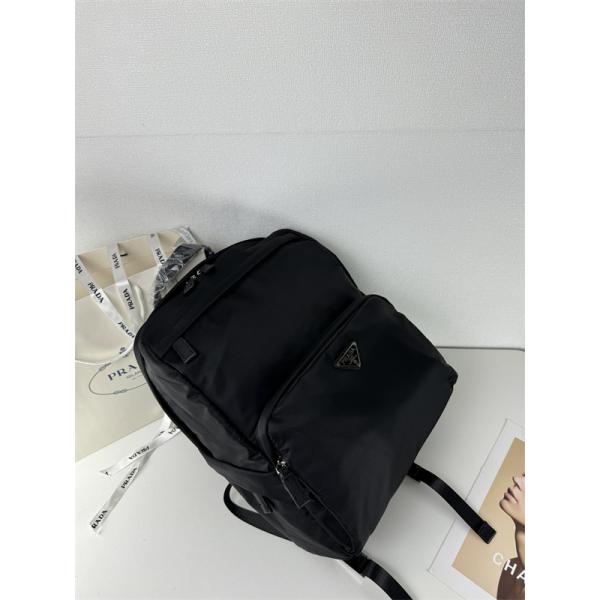 2026新作 入手困難 シンプル 実用的な PRADA プラダ コピー デイパック ブラック 高評価