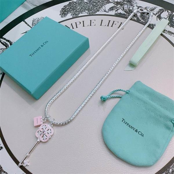 洗練アクセント コンビ チャーム ネックレス 売れ筋 Tiffany&Co ティファニー コピー