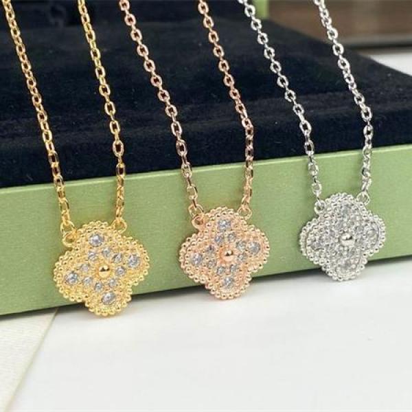 洗練印象 ペンダント ネックレス 上品存在感 新作対応 ヴァンクリーフ VCA コピー