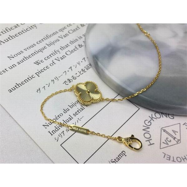 洗練フォルム クローバー ブレスレット 新作対応 ヴァンクリーフ VCA コピー