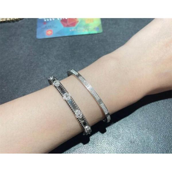 注目度急上昇 洗練シルエット ブレスレット 季節限定 ヴァンクリーフ VCA コピー