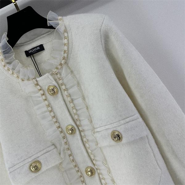 クラシック感 コンパクト BALMAIN バルマン コピー ジャケット 格上げ コーデ