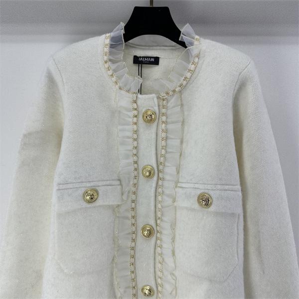 クラシック感 コンパクト BALMAIN バルマン コピー ジャケット 格上げ コーデ