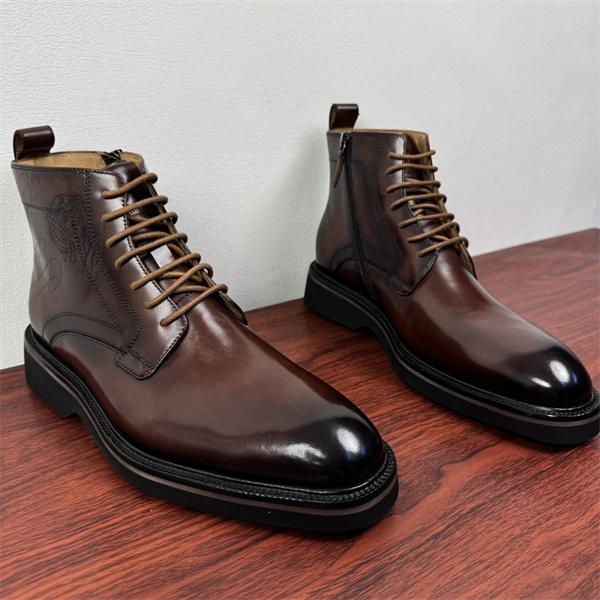  Berluti ベルルッティ コピー クラシック調 レザー ワークブーツ 落ち着き 格上げ 足元