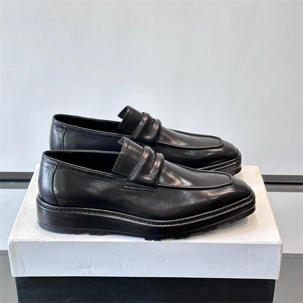 Berluti ベルルッティ コピー カラーバリエ豊富 レザースニーカー 注目アイテム