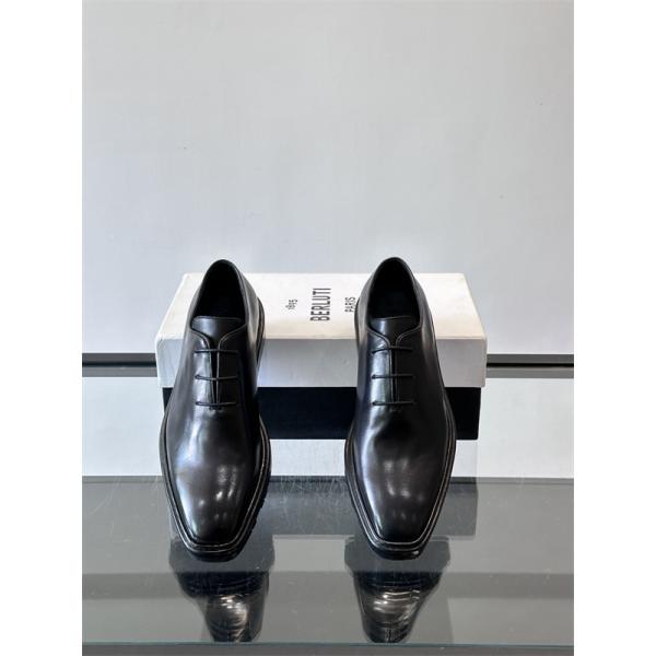 2026新作コーデ シンプル シューズ 本格派 長く使える Berluti ベルルッティ コピー