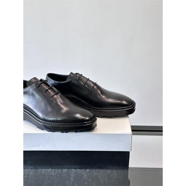 2026新作コーデ シンプル シューズ 本格派 長く使える Berluti ベルルッティ コピー