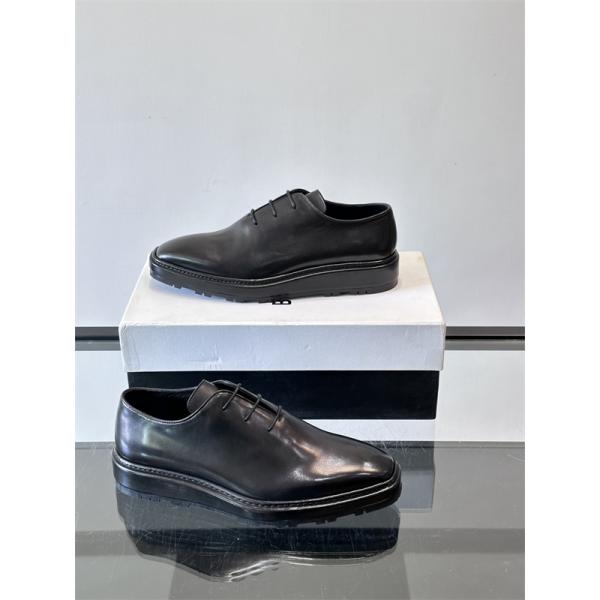 2026新作コーデ シンプル シューズ 本格派 長く使える Berluti ベルルッティ コピー