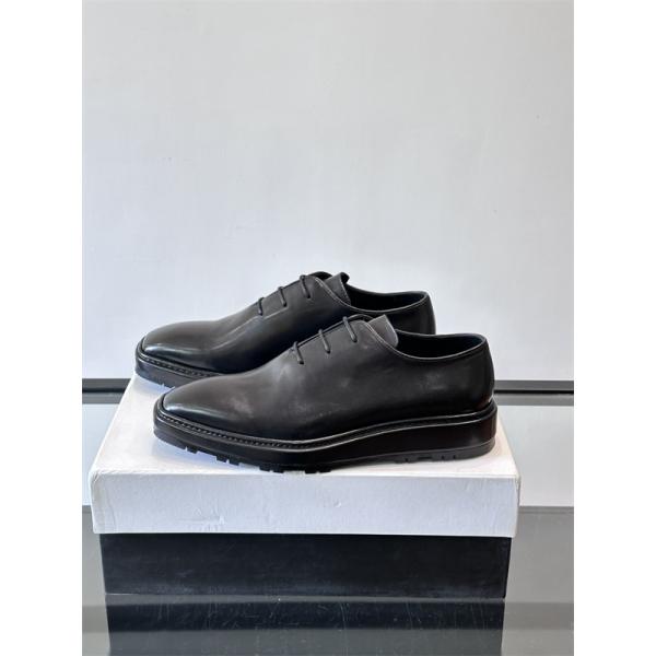 2026新作コーデ シンプル シューズ 本格派 長く使える Berluti ベルルッティ コピー