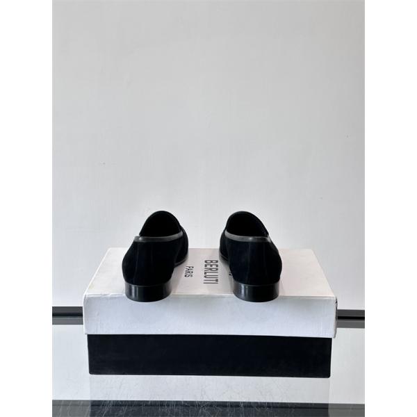 Berluti ベルルッティ コピー 上質 快適 2026新作 話題 スエードローファー