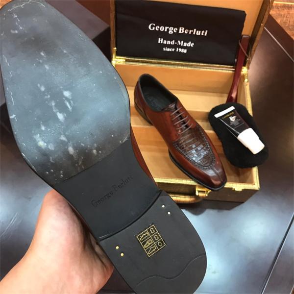 正統 端正 2026新作 定番 レースアップ革靴 Berluti ベルルッティ コピー
