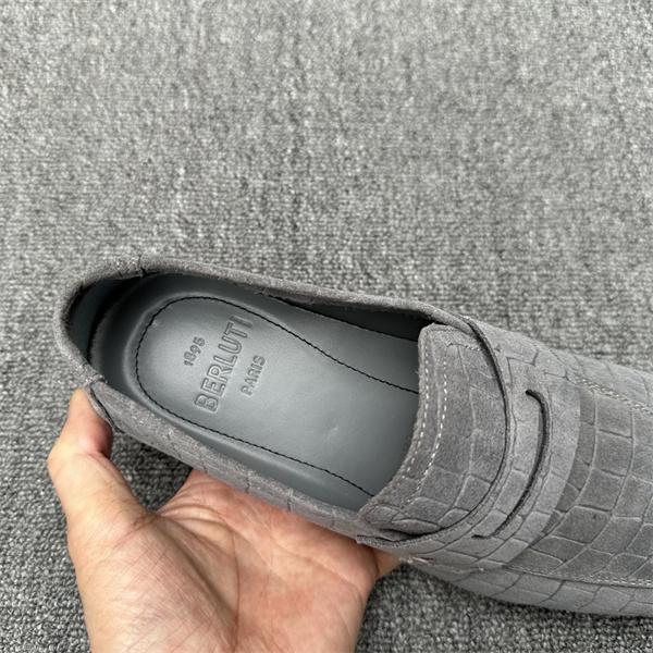 都会派 Berluti ベルルッティ コピー レザーシューズ 2026新作 入手困難 モダン