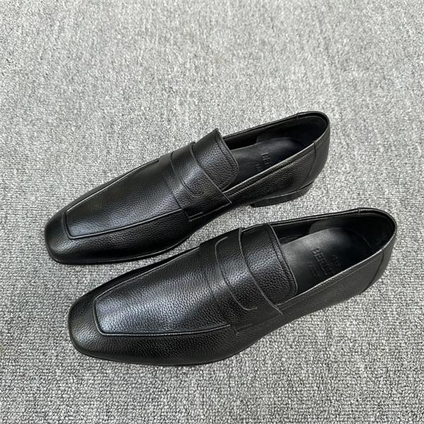 シンプル レザーローファー 2026新作 定番進化 話題 Berluti ベルルッティ コピー