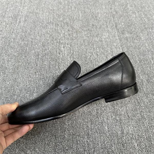 シンプル レザーローファー 2026新作 定番進化 話題 Berluti ベルルッティ コピー