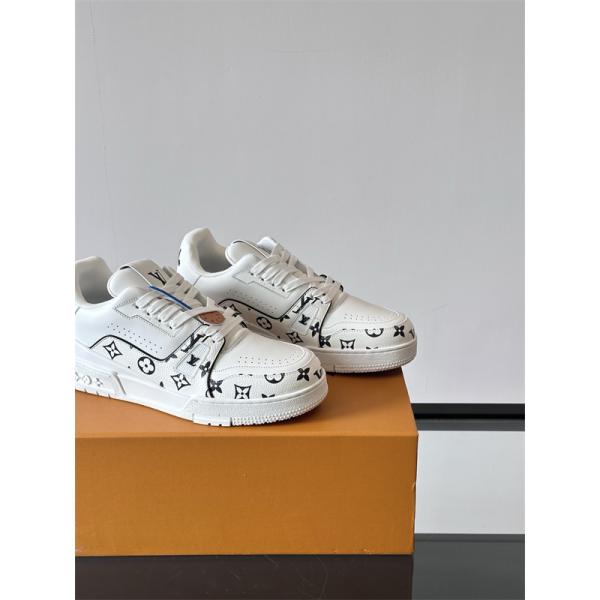 新品Lv Trainer❤ルイヴィトン靴コピーMonogram Flowersメンズスニーカー2026流行りファッション