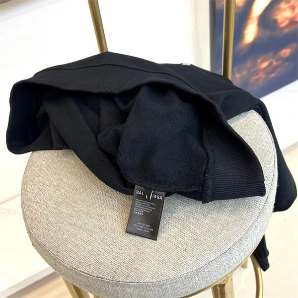 人気☆バレンシアガスウェットコピーBALENCIAGA トレーナ激安オシャレ上質アイテム