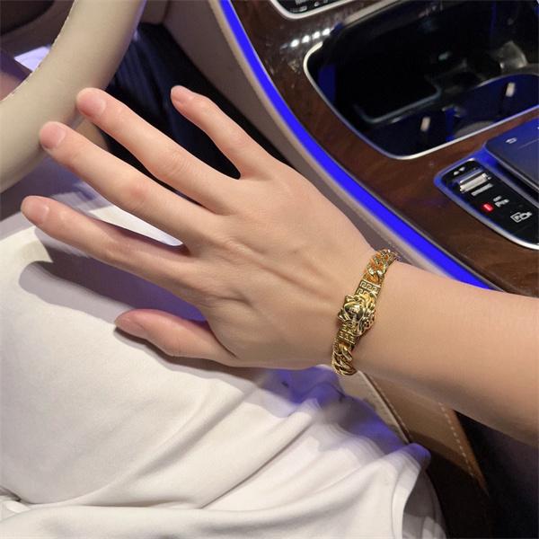 おしゃれ★ ヴェルサーチ ブレスレットコピーVersaceメンズアクセサリー2026流行り