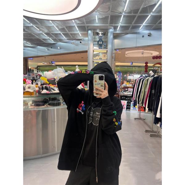  マルチカラー刺繍 パーカー 個性演出 トレンド注目 クロムハーツ Chrome Hearts コピー