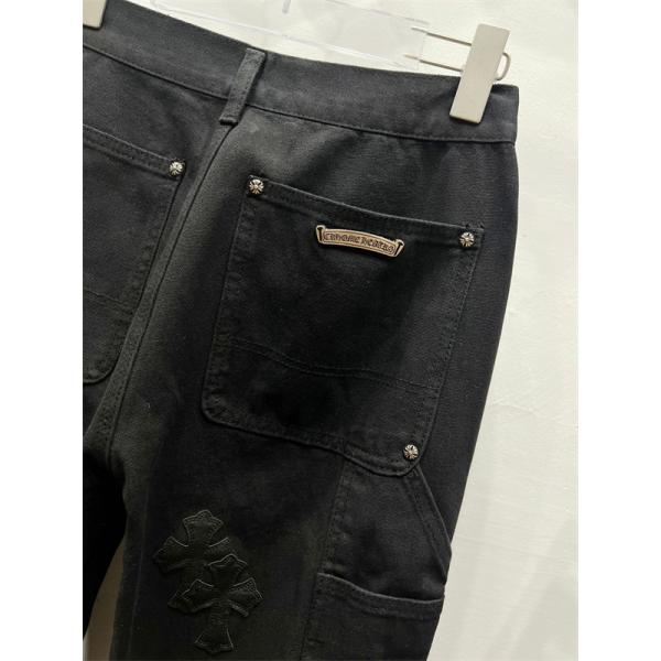 クロムハーツ Chrome Hearts コピー 重厚感 クロス刺繍 無骨シルエット デニムパンツ