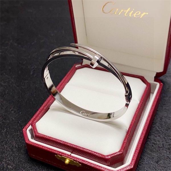 上質 ミニマルライン 鏡面仕上げ 洗練 ブレスレット Cartier カルティエ コピー