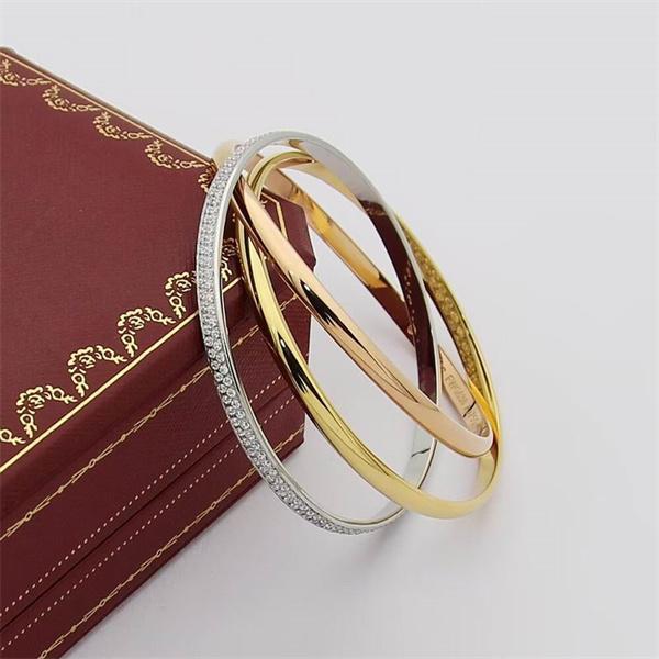 Cartier カルティエ コピー 華やか ツートーン 重ね着け エレガント バングル