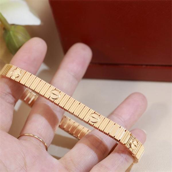 新作 精巧 リンク シャープ ユニセックス Cartier カルティエ コピー バングル