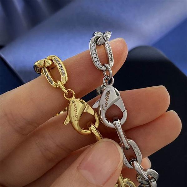 Cartier カルティエ コピー 数量限定 レイヤード 存在感際立つ チェーン ブレスレット
