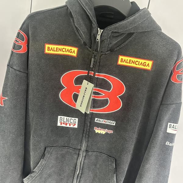 スタイリッシュ☆バレンシアガジップアップコピーBALENCIAGA SPONSOR LOGOS LARGE ZIP-UP HOODIE IN BLACK FADED