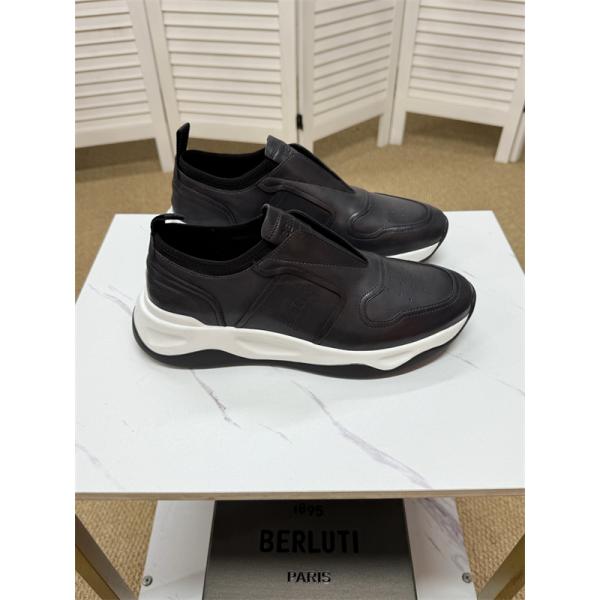 入手困難 2026新作 レザースニーカー 上質 モダン Berluti ベルルッティ コピー